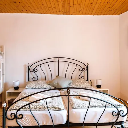 Appartement Valetovi *