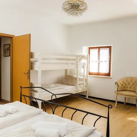 Valetovi Apartamento Štanjel