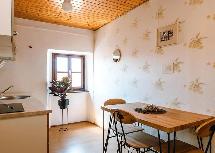 Valetovi アパート *