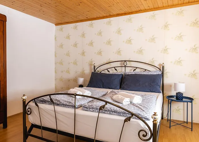 アパート Valetovi